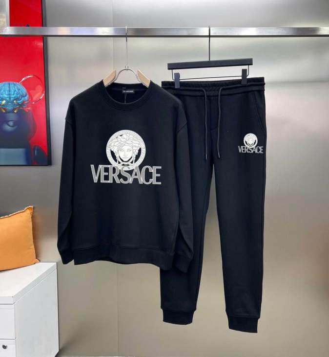 Picture of Versace Sweater Suits _SKUVersaceM-5XLkdtn12343023